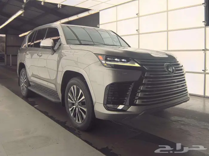 2023 Lexus LX 600 Premium 2