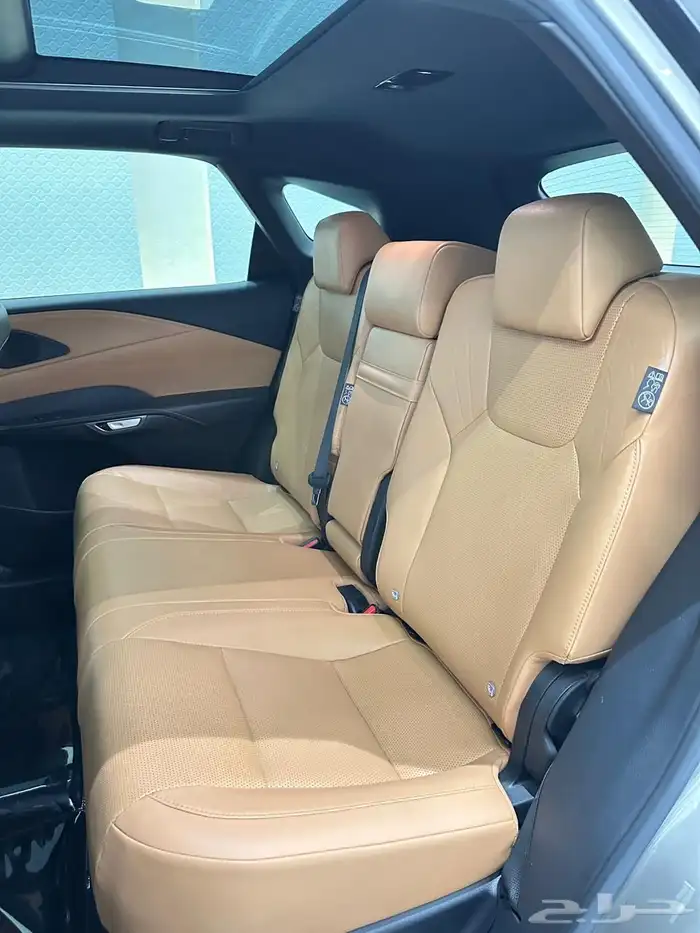 لكزس RX350 خليجي 2023 بريستيج موجودة بدبي 8