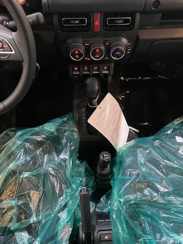 سوزوكي جمني 4 ابواب GLX 2026 9