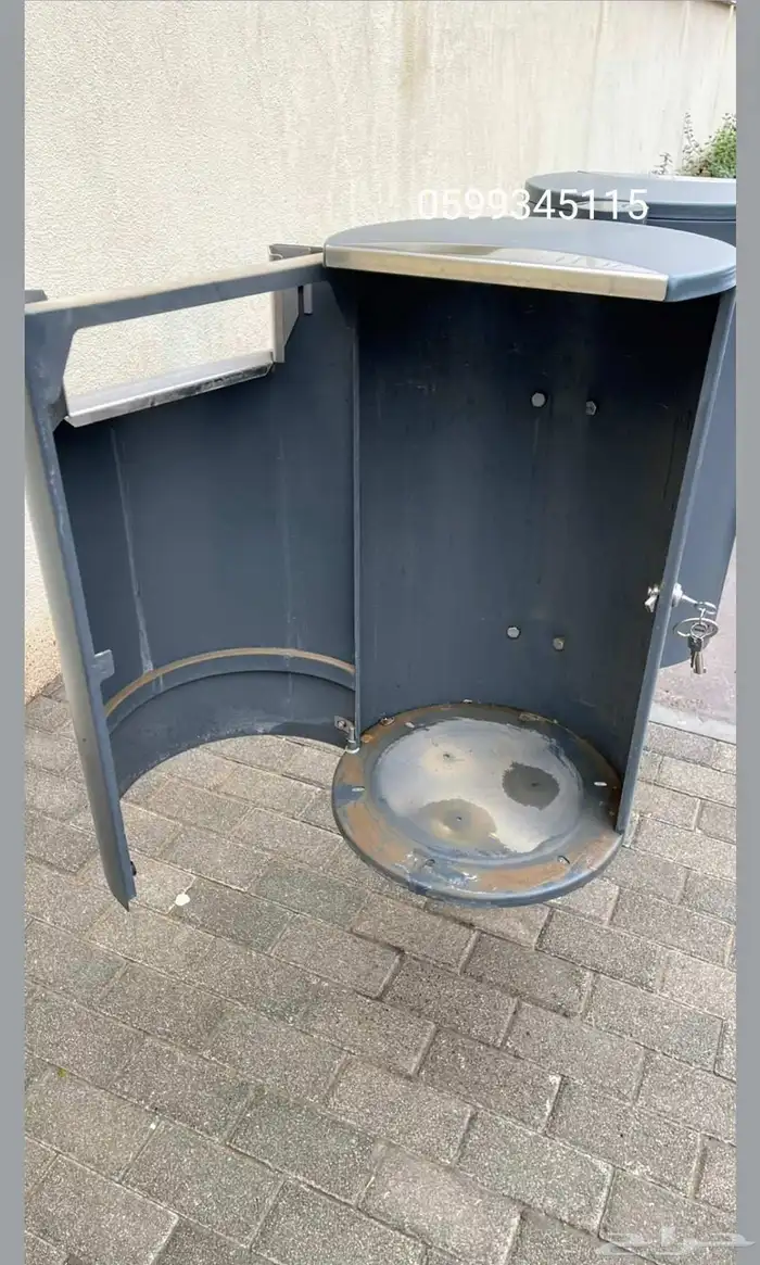 علب القمامة الصناعية المثبتة على عمود معدني 2