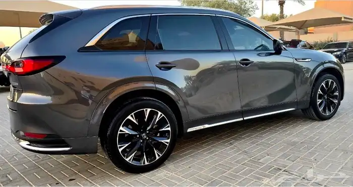 Mazda cx90 full option 8