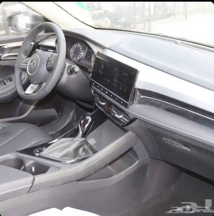 الشكل الجديد MG 5 ستاندر وكمفورت 2025 10