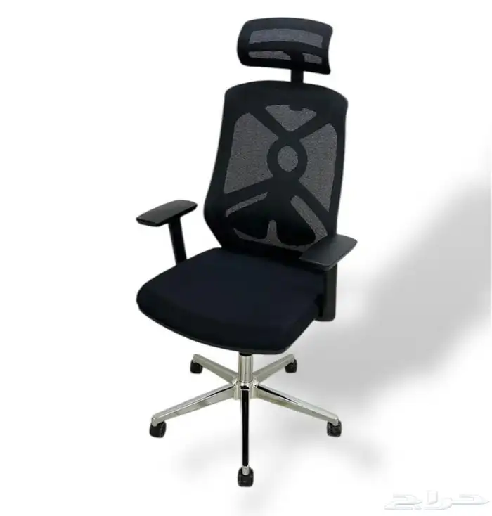 وصلت التشكيلة الجديدة من أثاث المكاتب جديدنا الآن بي 4