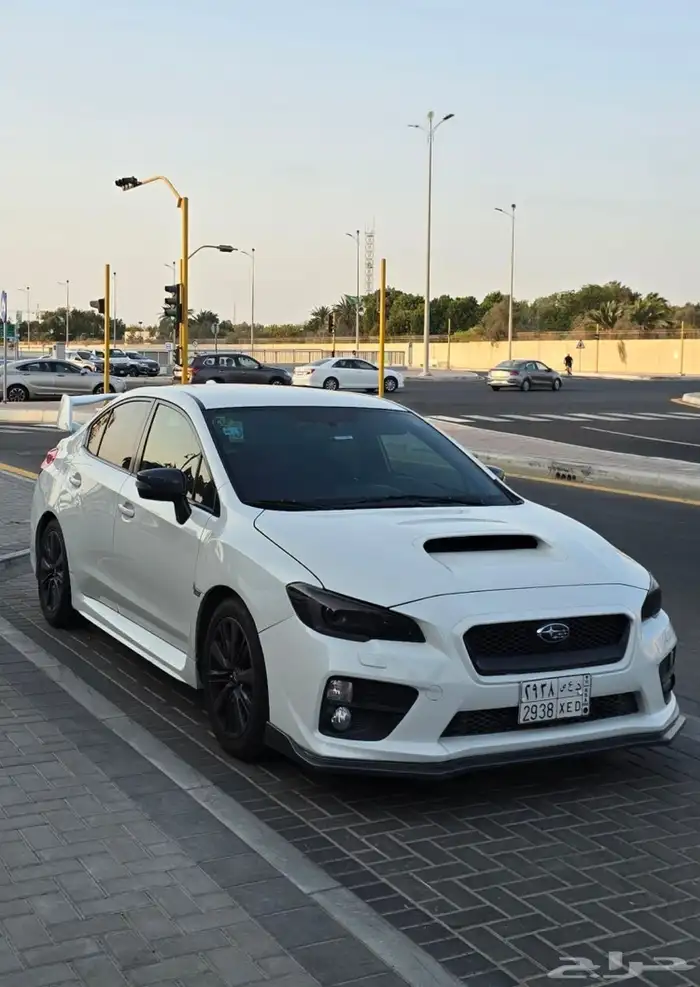 سوبارو WRX 2016 نظيفة 13