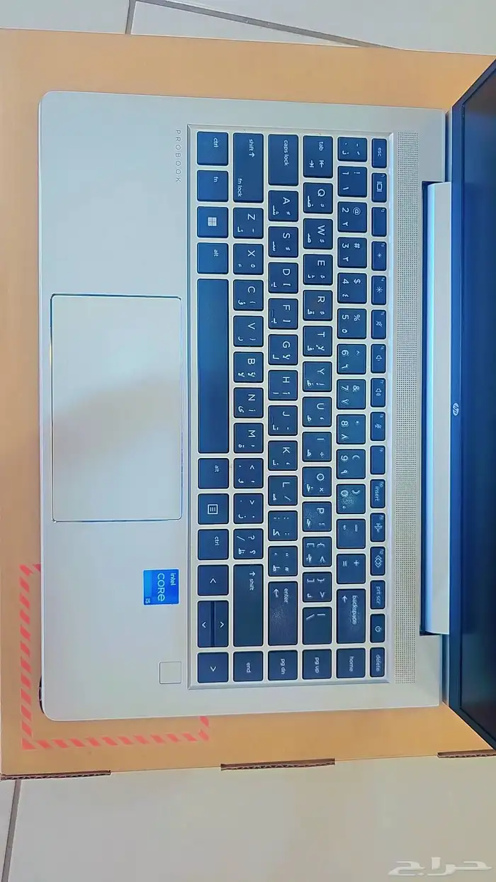لابتوب hp شبه جديد استخدام خفيف جدا جدا مواصفات ممتازه 9