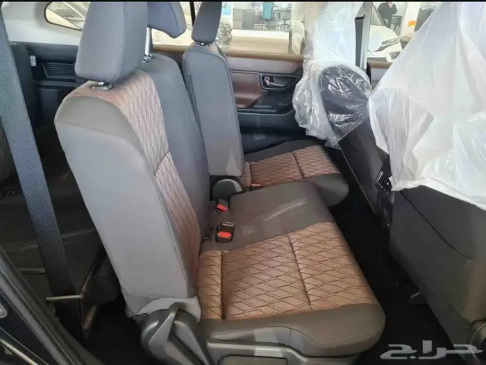 تويوتا انوفا 2025 من سمارت كار أقل قسط 6