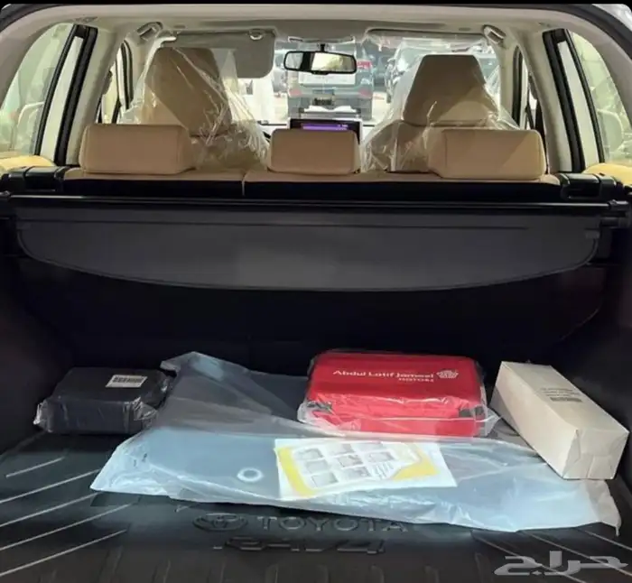 تويوتا راف فور 2025 XLE فتحة نظام 50-50 8