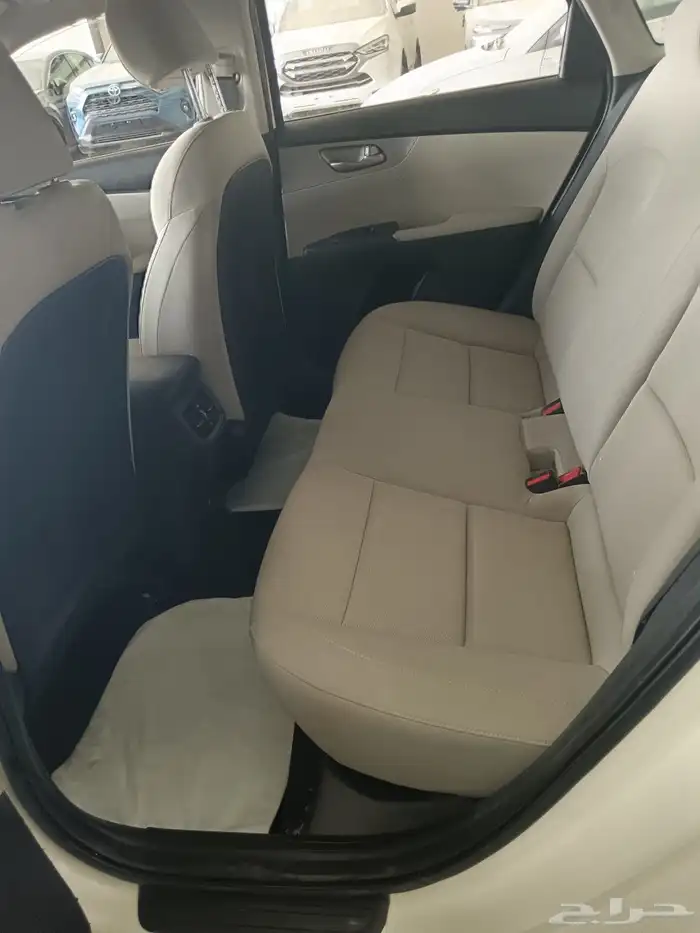 كيا سيراتو 2022 8