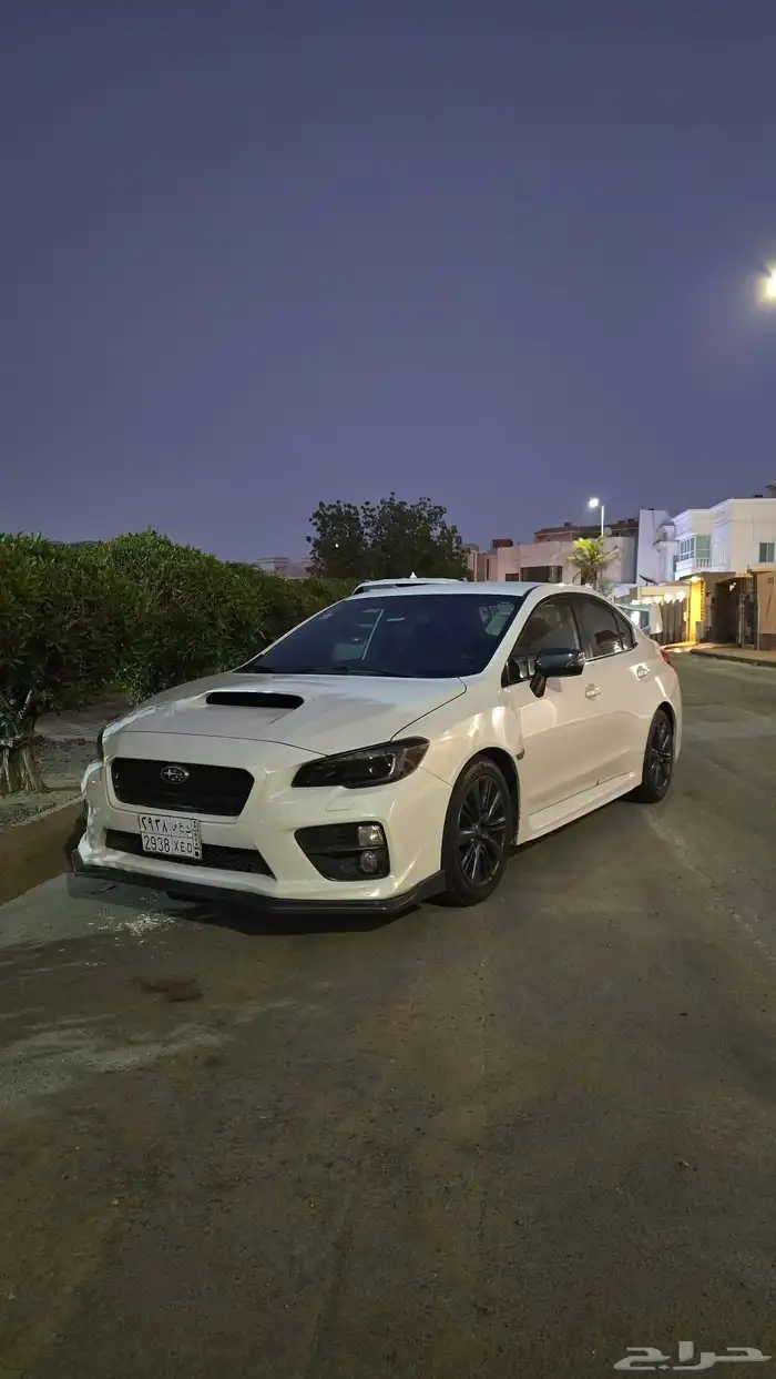 سوبارو WRX 2016 نظيفة 10
