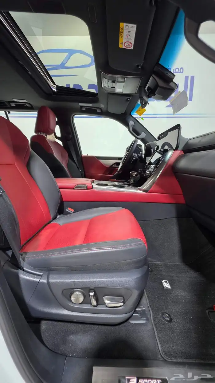 لكزس LX600 Fsport فل 2024 14