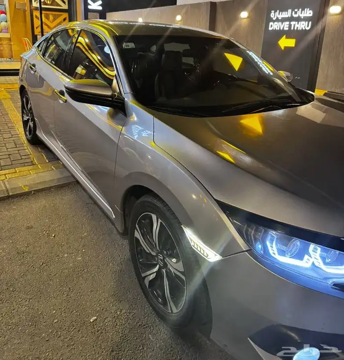 هوندا سيفيك 2018 نص فل ممشي السياره 200 الف قير اوتاميتك مجد 2