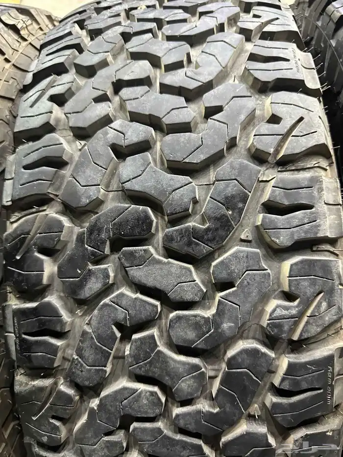 جنوط ميثود 6 مسمار مع كفرات نص حجري ودواي مقاس 17 12