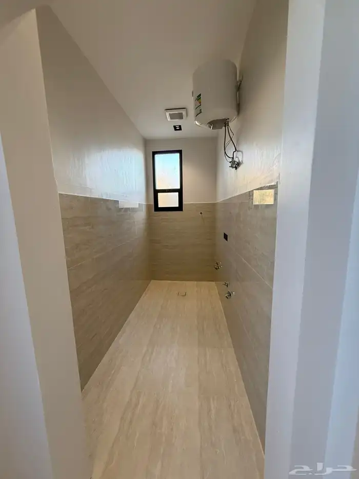 فيلا درج صالة فاخرة مساحة 200 متر مقابل القريه الشعبيه 24