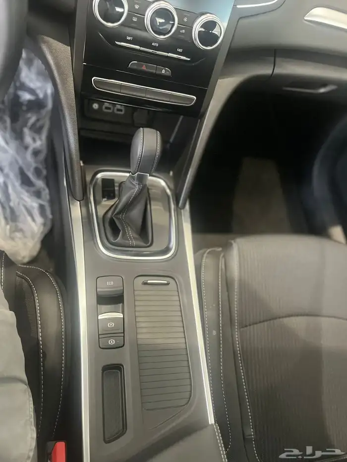 رينو ميجان نصف فل موديل 2024 6