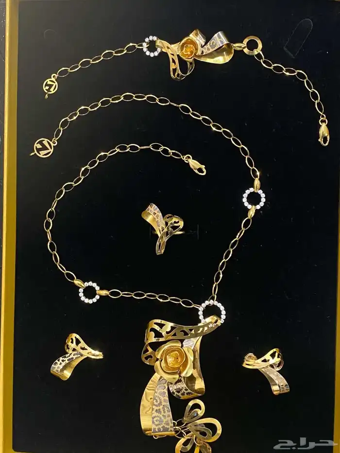 طقم ذهب لازوردي عيار 21 3