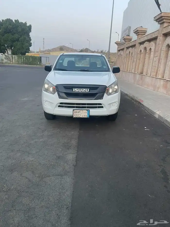 سياره ايسوزو ديماكس 2018 قمه في النظافه 1