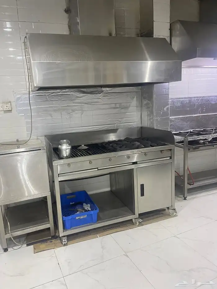 تفيصل استيل وافرام وطاولات ومداخن استيل ومطاعم 2