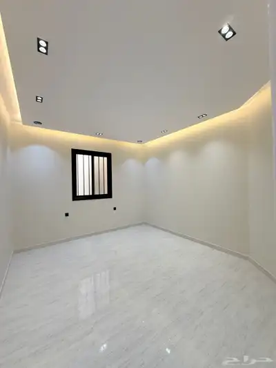 للبيع روف علوي مع ملحق تشطيبات فاخره مقابل نادي ضمك index