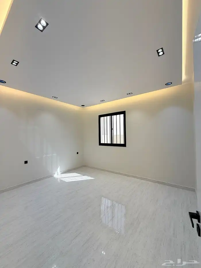 للبيع روف علوي مع ملحق تشطيبات فاخره مقابل نادي ضمك 16