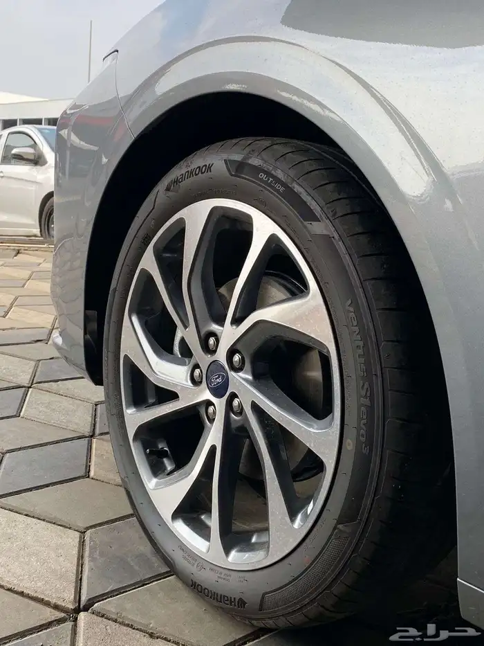 فورد تورس تيتانيوم موديل 2026 عروض نهاية السنه 8