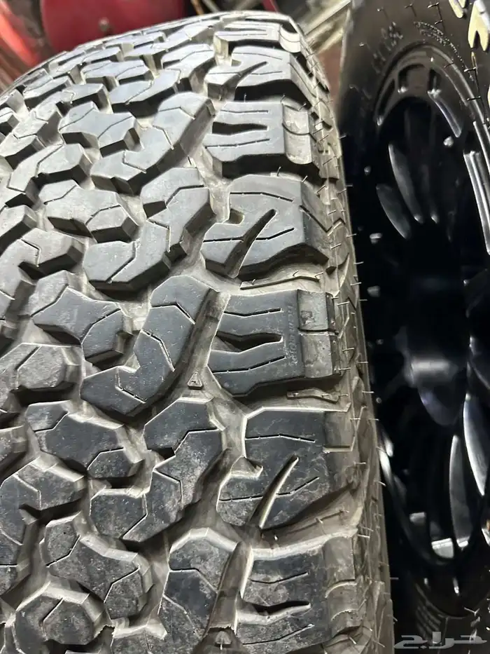 جنوط ميثود 6 مسمار مع كفرات نص حجري ودواي مقاس 17 2