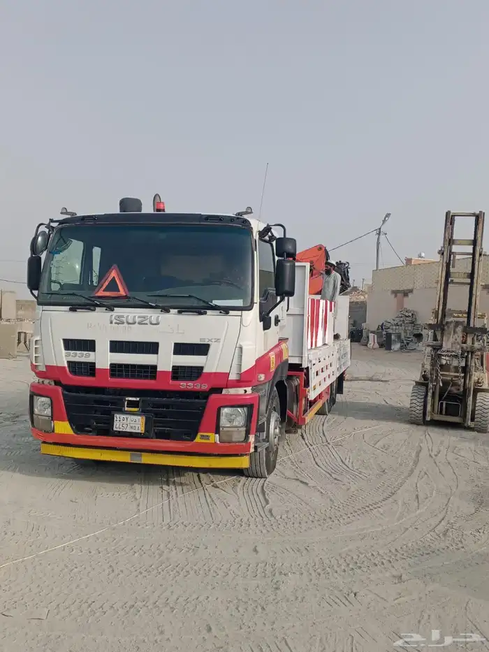 للبيع راس موديل2016 ايسوزو EXZعلية ونش 10 طن في الفنجر نظيف 4