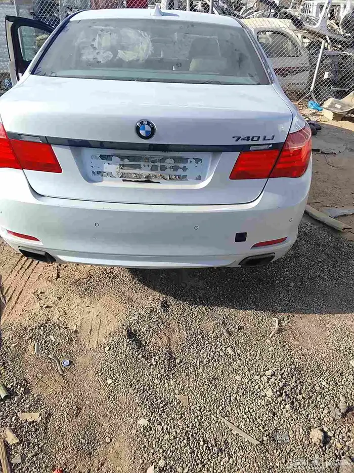 تشليح قطع غيار BMW حجم 740تشليح الرياض تشليح الحائر 0