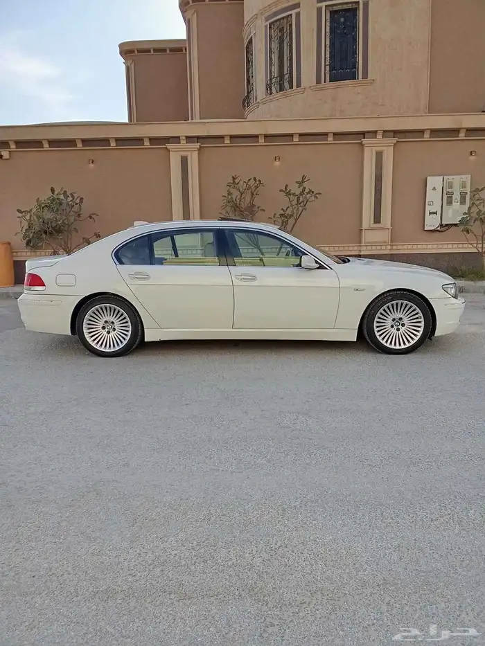 بي ام دبليو 2006 تم البيع تم البيع 22