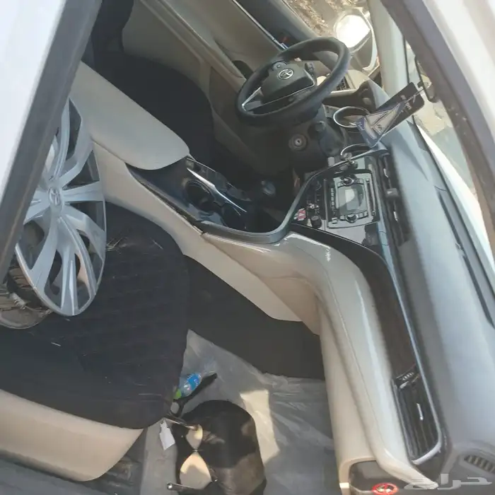 تشليح وبيع قطع غيار كامري  2020   لون-ابيض ثلجي- 4