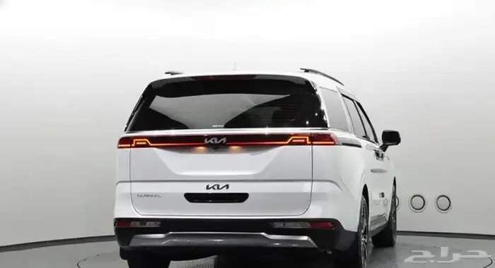كيا كرنفال بنزين 3