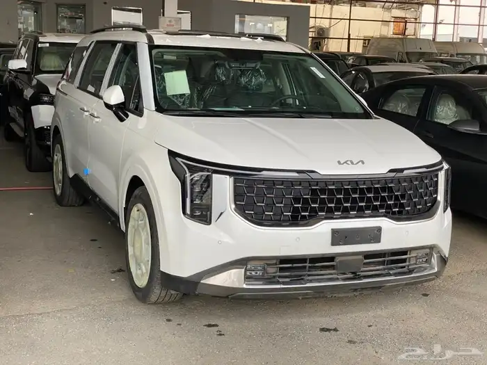 كيا كارنيفال سياره عائليه نص فل موديل 2026 عروض نهاية السنه 8