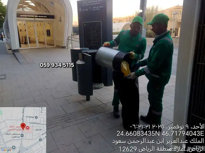 علب القمامة الصناعية المثبتة على عمود معدني 12