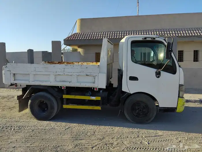 قلاب لنقل الطابوق والاسمنت والنيسه والحديد والخشب 1