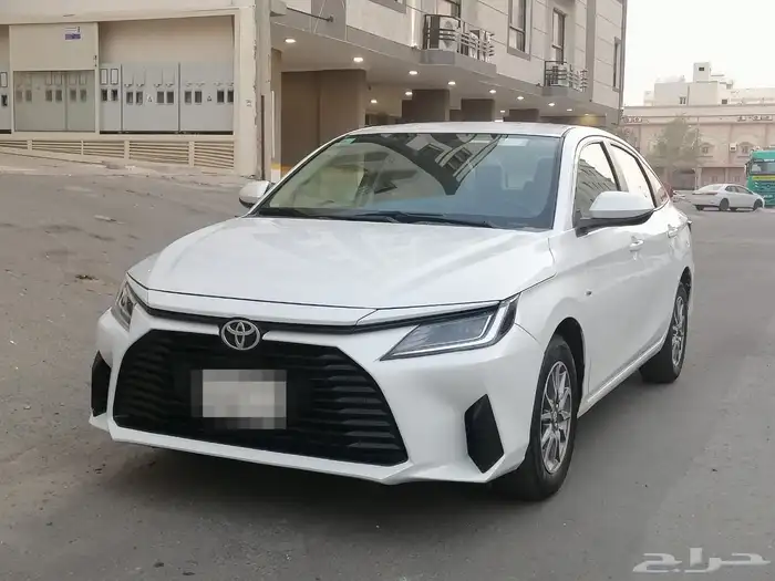 للبيغ تويوتا يارس الموديل 2023 بحالة ممتازة جدا 5