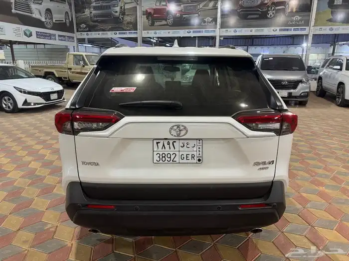 راف 2024 بنزين فل كامل سعودي مكينه 2.0 بحالة الوكالة 5