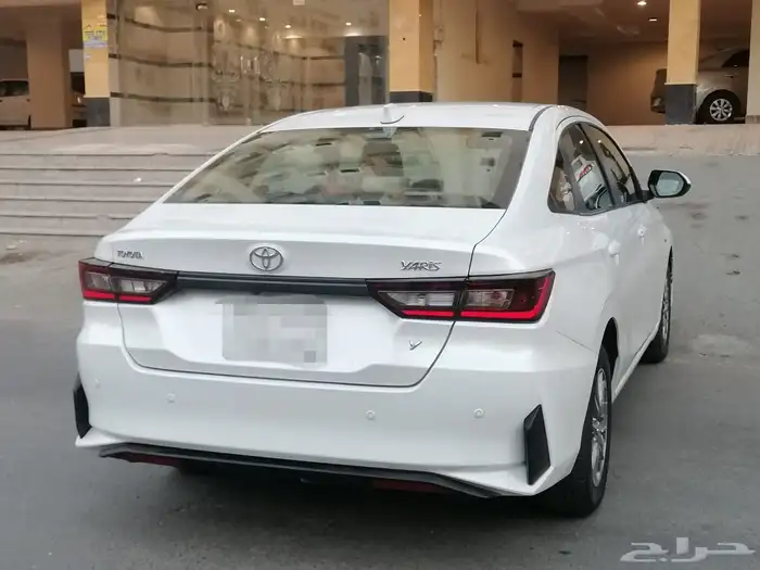 للبيغ تويوتا يارس الموديل 2023 بحالة ممتازة جدا 8