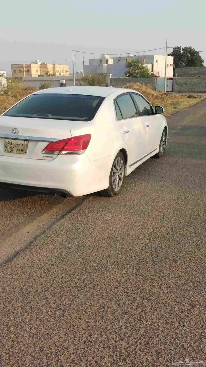 تايوتا افلون 2011 5