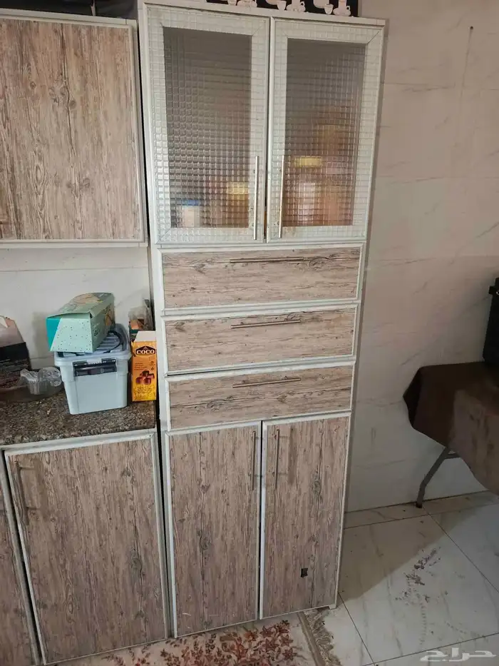 للبيع مكيفات ومطبخ ثمان قطع وفرن حاله جيده 6