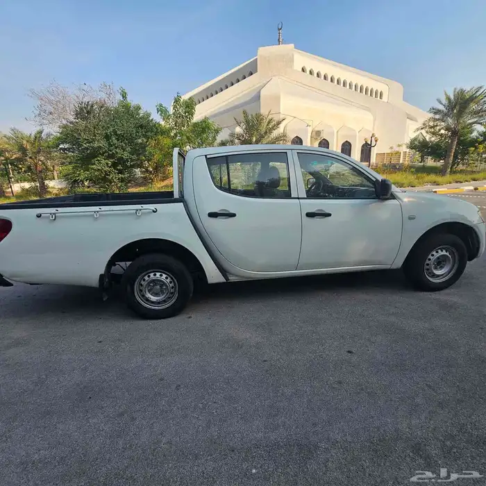 ميتسوبيشي بيكب2015 8