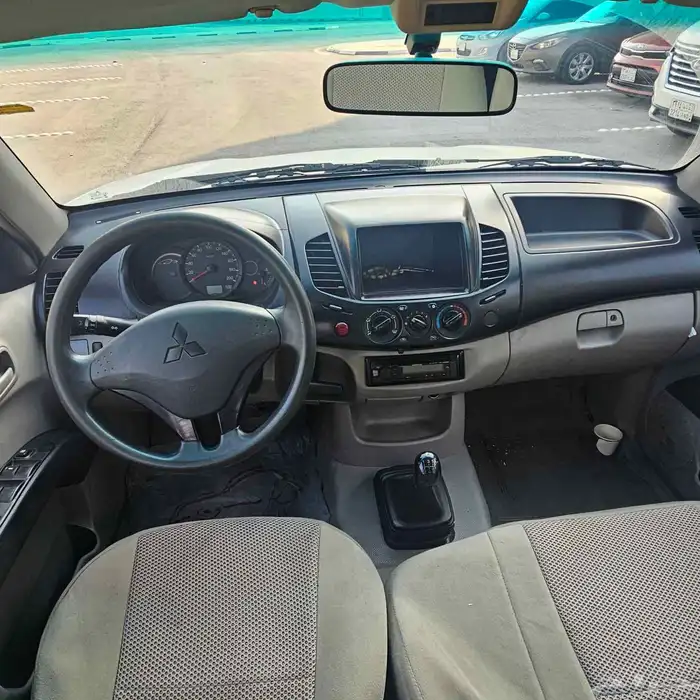 ميتسوبيشي بيكب2015 17