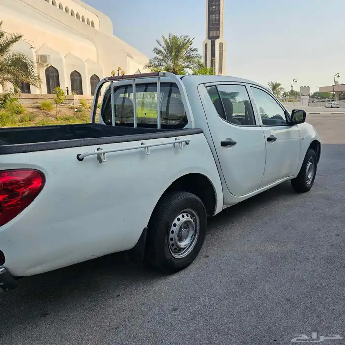 ميتسوبيشي بيكب2015 11