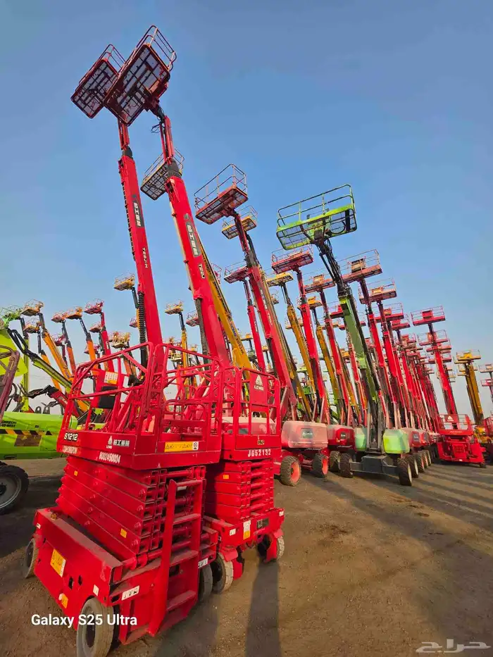 رافعة مقصية للايجار سيزرللايجار سيزرات لفت كهرباء للايجار 5