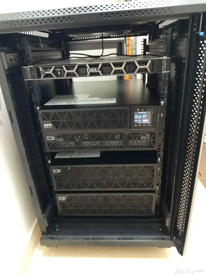 متخصصون في تجميع وتركيب منظومة UPS ويوجد ضمان للتركيب وخدمة 1