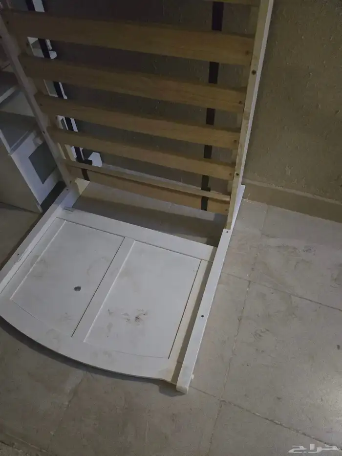 سرير اطفال هوم بوكس 6