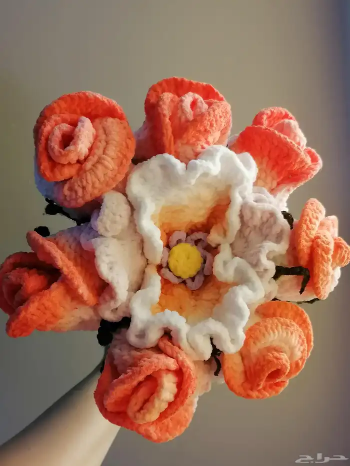 باقات ورد بخيوط الصوف جاهزة للتسليم الفوري 7