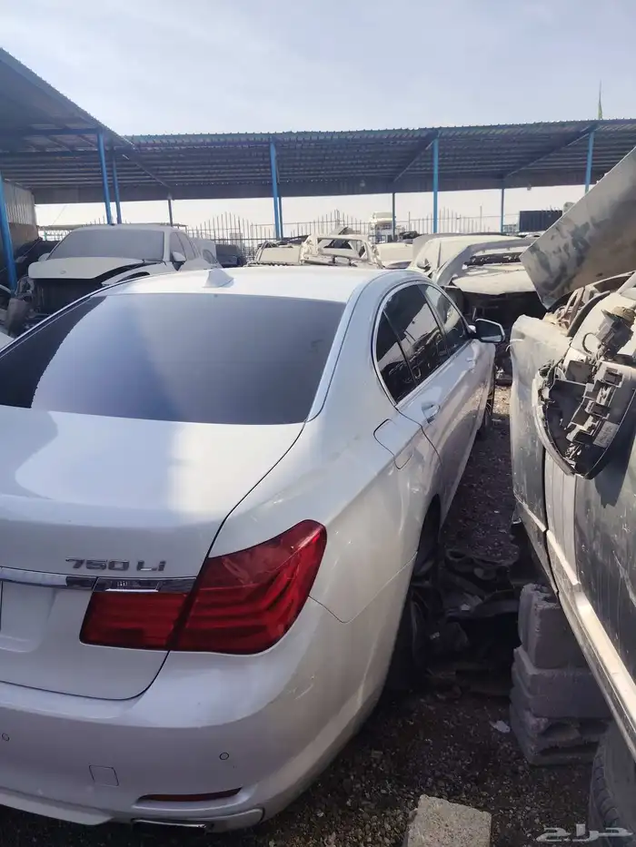 قطع غيار بي ام 750 Li موديل 2012 4