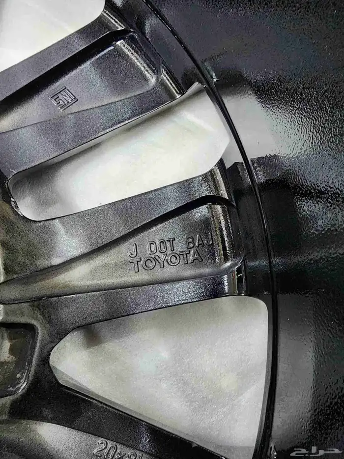 جنوط جيب لاندكروزر مقاس 20 اصلي وكاله موديل 2019 8