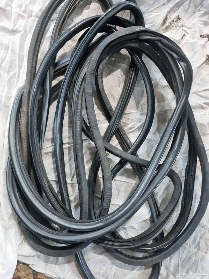 للبيع جميع قطع كامري 1996 اصلي بحاله جيده ديكورات 0عضلات 10