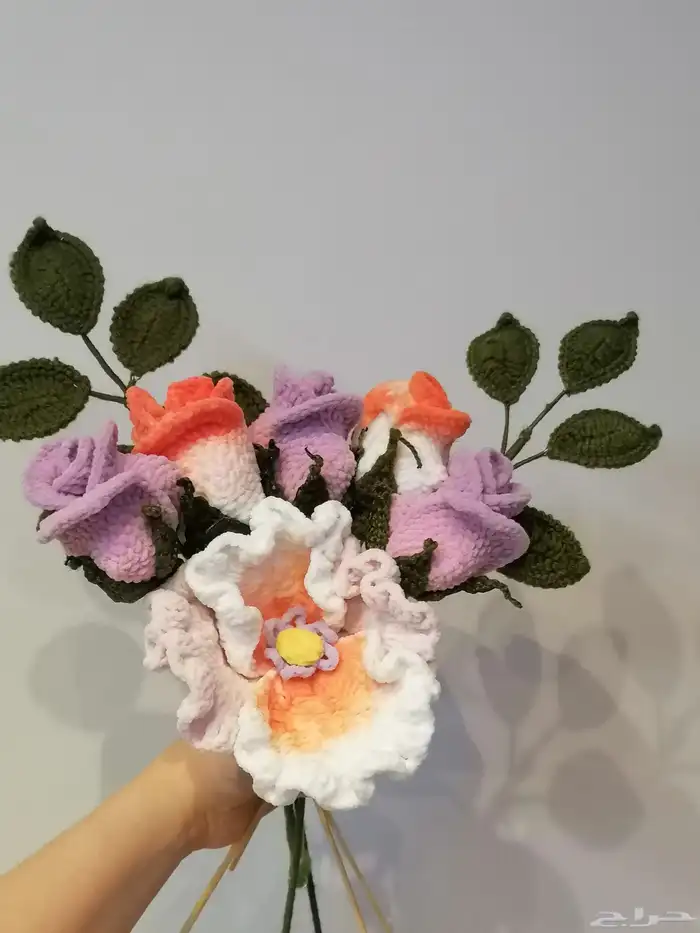 باقات ورد بخيوط الصوف جاهزة للتسليم الفوري 5