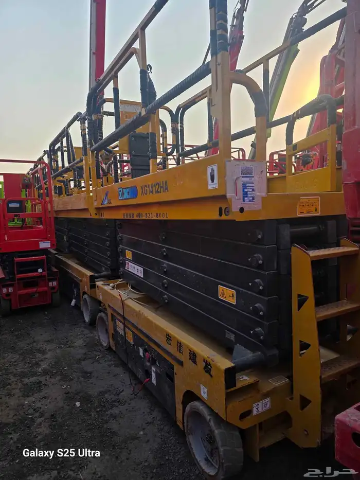 رافعة مقصية للايجار سيزرللايجار سيزرات لفت كهرباء للايجار 8